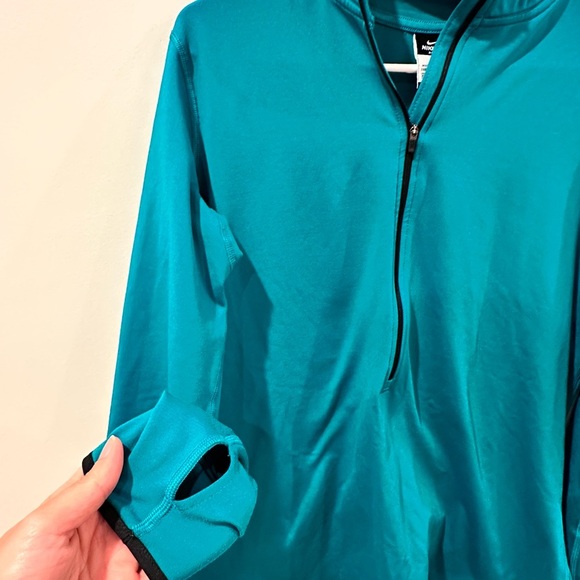 Nike Half-Zip Pullover - Picture 2 of 7